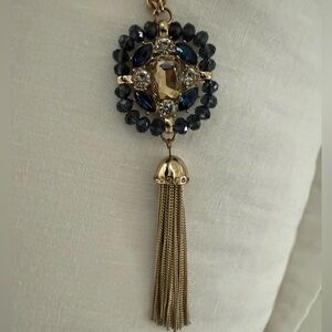 Banana republic long necklace